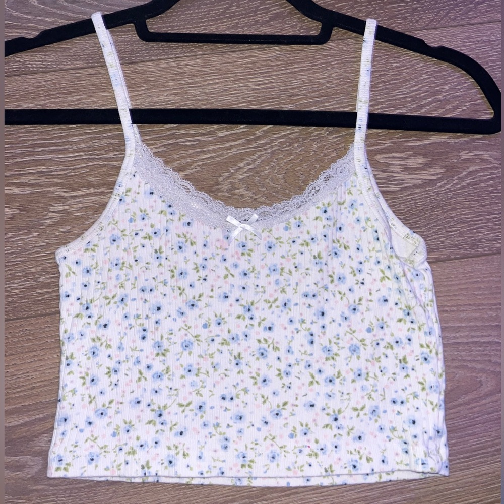 skylar floral brandy melville tank